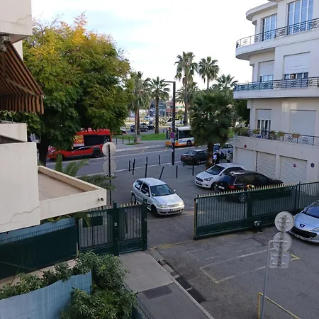 Proche * Nice
